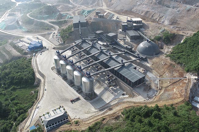 ɽ��ʯ����a(ch��n)300�f���h(hu��n)��ɰʯ�����a(ch��n)��