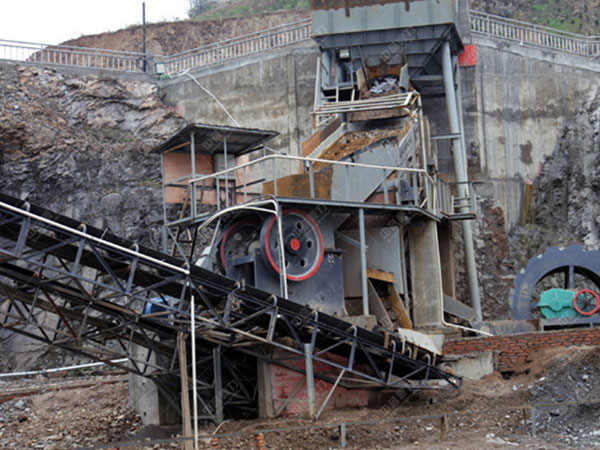 �����r����C(j��)