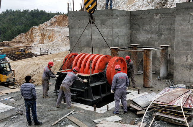 �F�ݶ����иۄ�(w��)�����ծa(ch��n)4ǧ��ɰʯ���a(ch��n)��